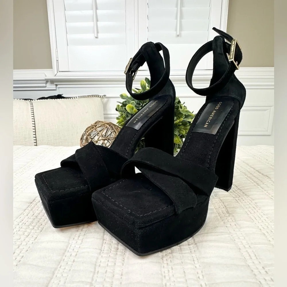 Good American Suede Blocked Heel Sandals in Black Women’s Size 8